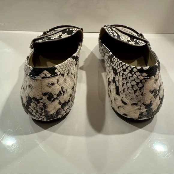 Enzo Angiolini Women's Snakeskin Loafers - Picture 4 of 9
